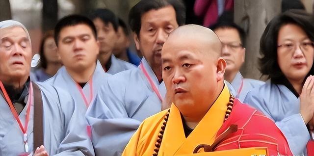 释永信被查6天，恶心一幕出现，牵连多名女星，央视名嘴紧急澄清