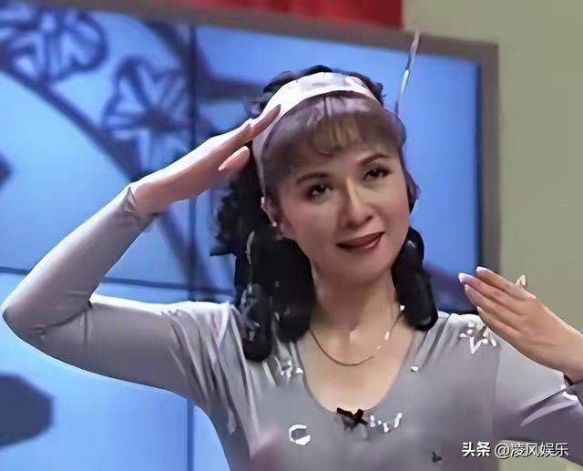 蔡明亮相春晚彩排不到24小时，担心的事就发生了，评论清一色抵制