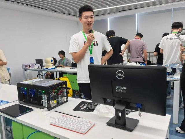2025全国大学生嵌入式芯片与系统设计竞赛应用赛道总决赛圆满闭幕