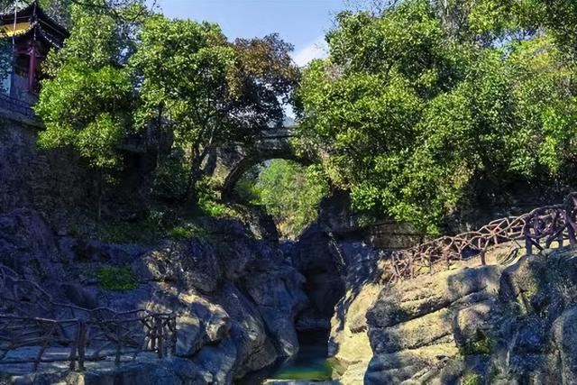 全家总动员 庐山过大年 | 这场新春文旅盛宴，等你来解锁！