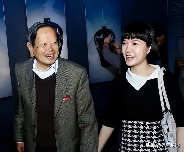 杨振宁走后，翁帆搬离别墅	，带走34箱东西，那是她全部财产