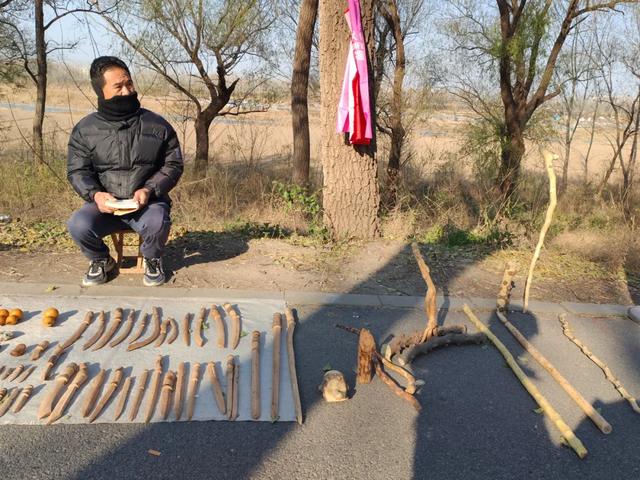 记录德州:岔河河堤上的大集,人山人海,异常热闹