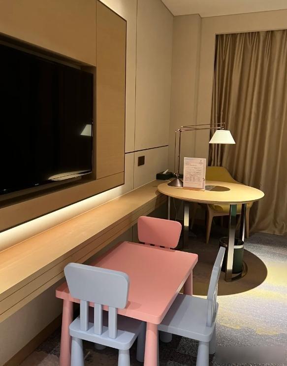 前台保洁提醒：住酒店时	，一定要检查这“4个地方”，这是为啥？