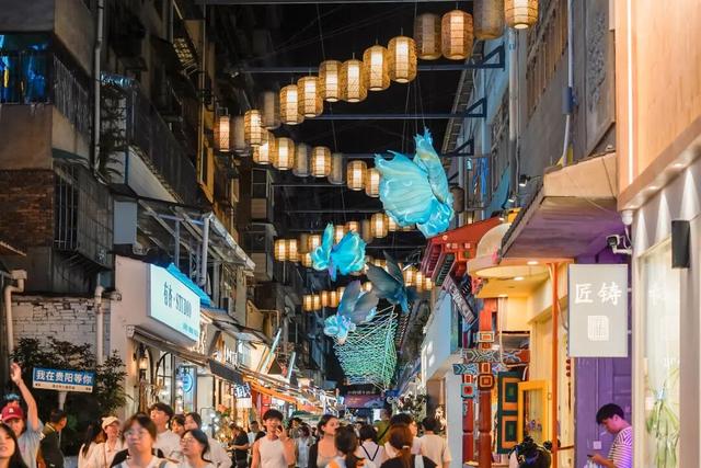 淡季来封神的地方，本地人清空收藏夹的的玩乐清单就看这篇了