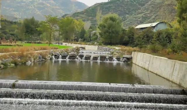 范坝秋光里：诗画田园入梦来