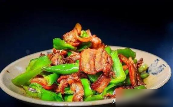 无论什么肉，就算冻得再硬，学会这个方法，10分钟解冻，口感鲜嫩