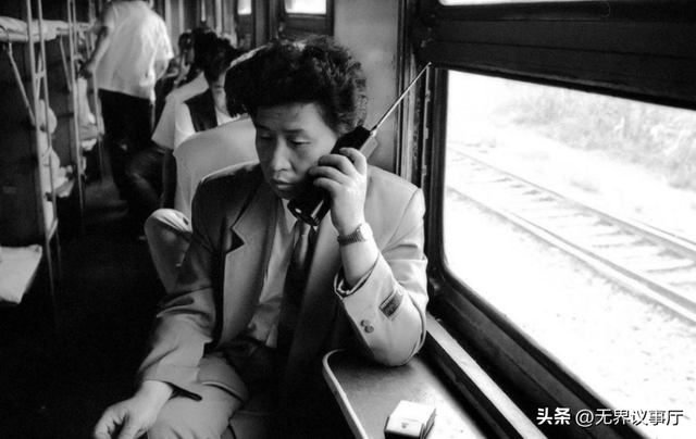 从大哥大到超薄机身，手机天线 40 年进化史，那些天线都去哪了？