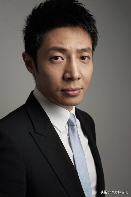 她和撒贝宁同居多年，却转身投入富家怀抱，没想到现在竟沦落至此