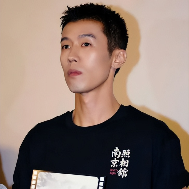 《戏台》输给《南京照相馆》冤枉吗