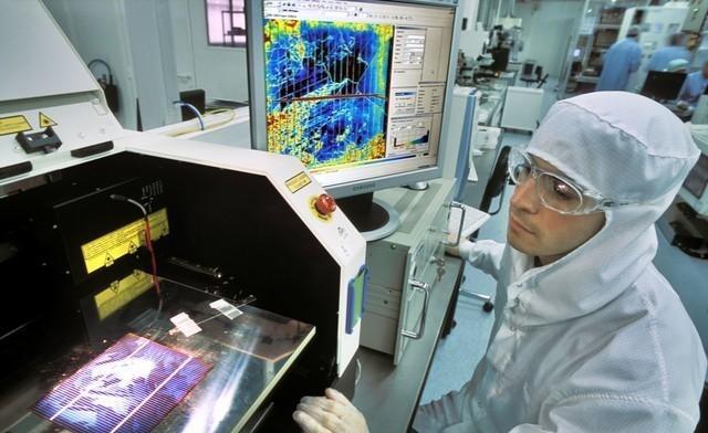 铁了心要走！阿斯麦光刻机巨头厌倦荷兰，谁是背后大赢家？