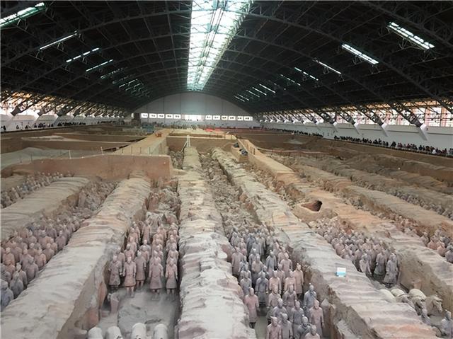 西安必打卡！兵马俑+华清池+大雁塔一日深度游