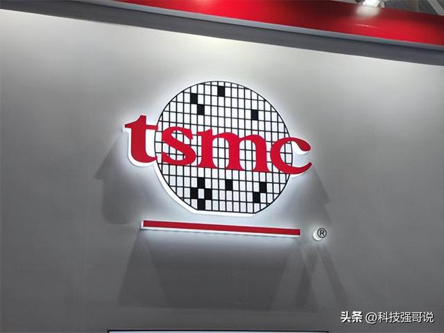 特朗普给科技大佬们打气后挨个要钱