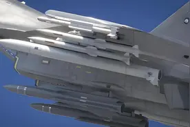 外媒称中国向巴基斯坦紧急运送PL-15导弹，印度空军需要头脑冷静图片