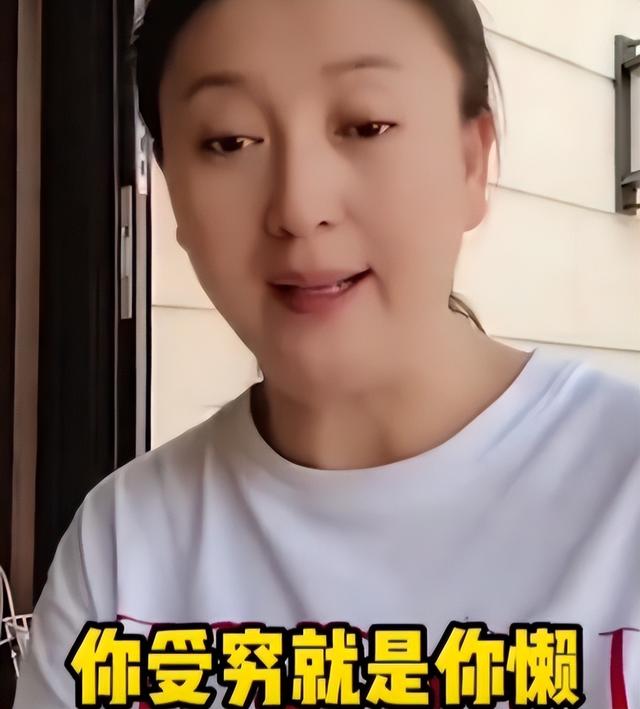 离春节不到1个月	，4位名人翻车，没一个值得同情，原因五花八门