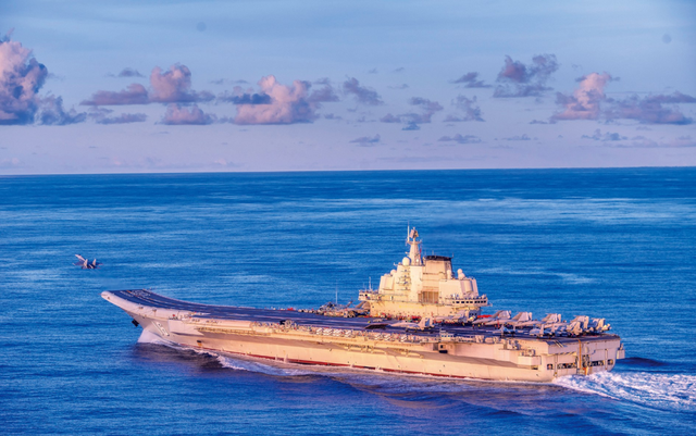 中俄三面包围琉球，特朗普打破沉默，美国务院对日送上一道承诺