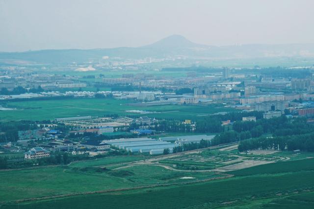 吉林延边琵岩山，一山藏万象，有景又有趣，俯瞰城市美景的好去处
