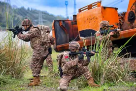 高清大图！直击武警特战训练图片