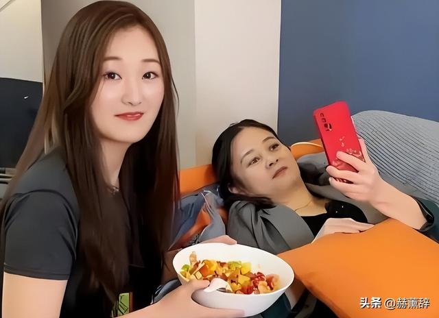 朱小伟做梦也没有想到，离婚四年后，前妻陈亚男没能活成真实自己