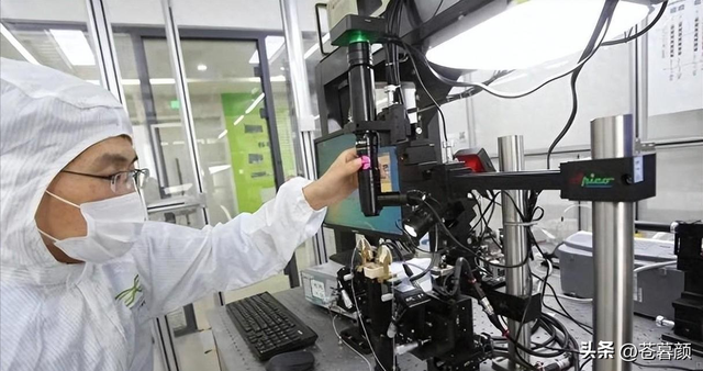 美国发出全球通缉令，逮捕中国芯片科学家陈正坤，现在怎么样了？