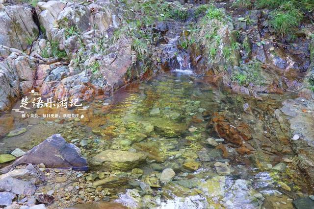 浙江宁波桥坑山麓的古村，既是文化名村又是景区村庄，景色确实美