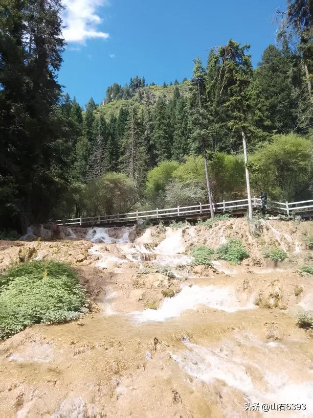 丁怀华：《大美川府行 大爱祖国情》