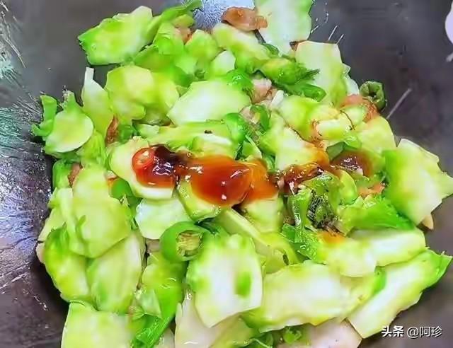 越吃眼睛越亮的菜，冬天使劲吃！一排毒、二明目、三助眠，别不懂