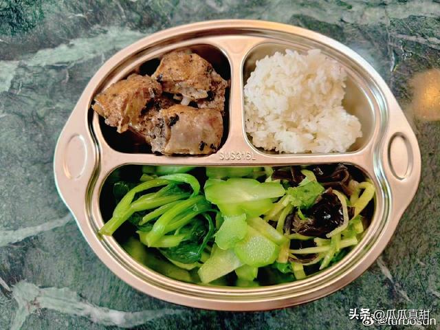 孙俪把这叫干净饭，网友: 学校食堂天天都这样，怪不得上学就变瘦