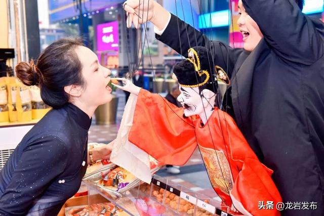 五彩龙岩亮相重庆洪崖洞，“渝见”龙岩“渝悦”之旅~