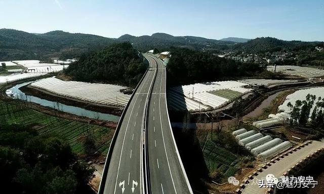 从“钢铁之城”到旅居胜地 安宁30年绘就“有一种叫云南的生活”图景