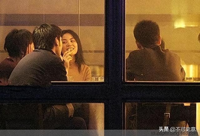 外表是仙女，私下里却抽烟成瘾的9位女明星，刘亦菲最令人意外！