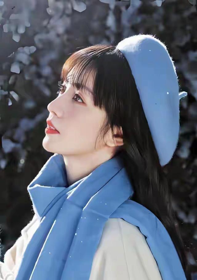 广西柳州一校花好漂亮， 身高168cm，体重46kg 美的让人移不开眼