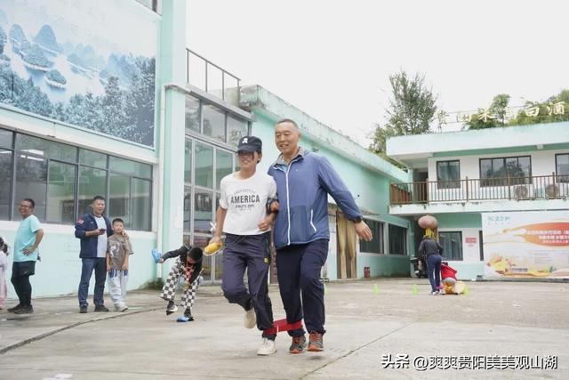 国庆假期去赵官村“充个电”！数百人欢乐徒步行走美丽乡村