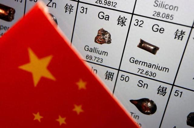 中方打响反制后，特朗普威胁停进大量中国商品，不料中方又出重拳