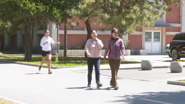 每天走多少步不伤膝？专家给出黄金步数！