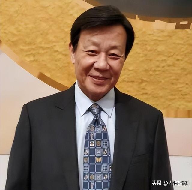 一妻一妾住楼上楼下，三人一同生活30多年	，71岁的寇世勋太离谱