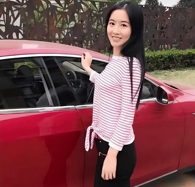 三观炸裂！翟欣欣出轨聊天记录流出，尺度大到咂舌，判12年都嫌少