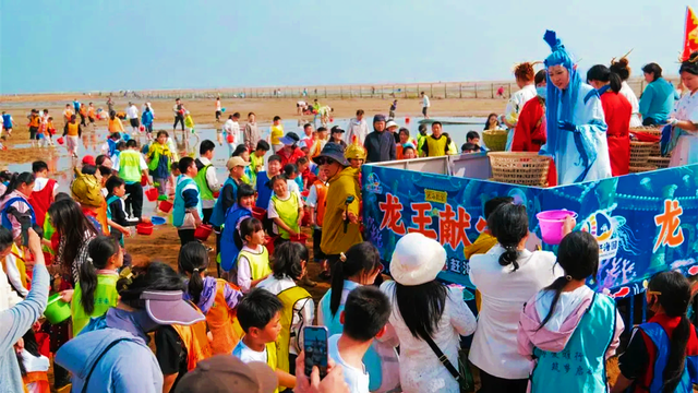 2025 文旅 “顶流” 密码：八大新晋网红项目的爆火路径