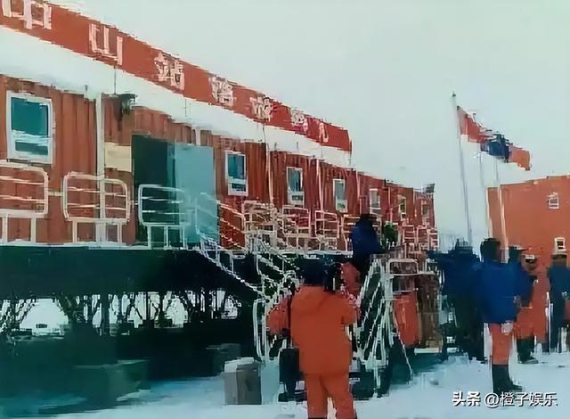 夫妻本是同林鸟，但抱歉，这一次邓婕也救不了晚节不保的张国立
