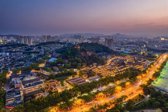 江苏“人口最少”的地级市，常住人口不足350万，不到苏州的1_4