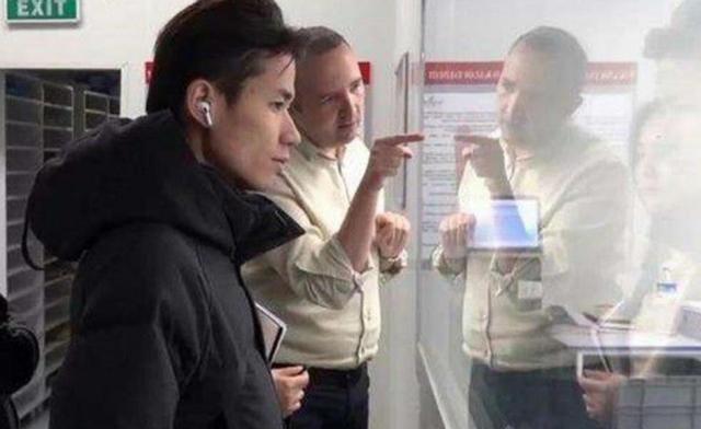 5年前，靠倒卖口罩一年赚60亿元	，住5万一夜酒店的他，如今咋样了