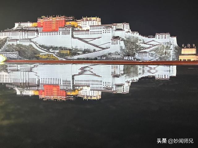 水均益泉州给女儿带娃，与前妻18年后再同框	，主动搭话对方却不理