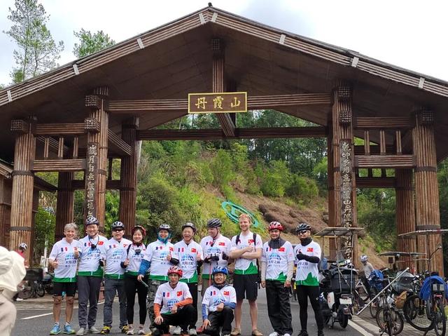 中法澳骑手韶关“太阳能骑行”刷屏中......