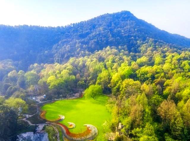 我今年56岁才顿悟！男人没了女人就2个字	，女人没了男人就4个字！