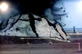 美国曾对我国使用的钻地弹，被25岁中国小伙破解，荣获国家一等奖图片