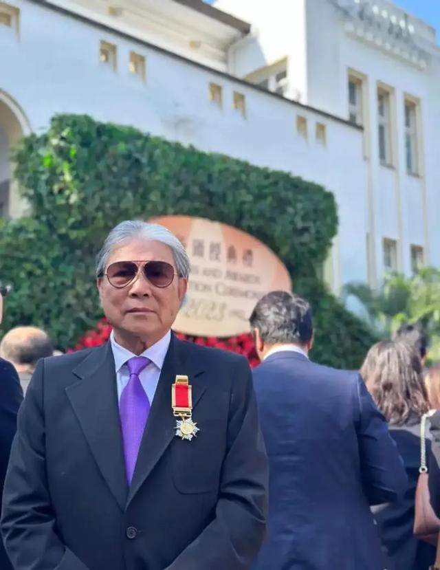 郭晶晶也没想到，79岁公公霍震霆再破天花板，让整个豪门圈沉默了