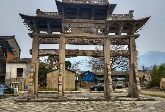 在古代，什么样的人，才有资格“立牌坊”？