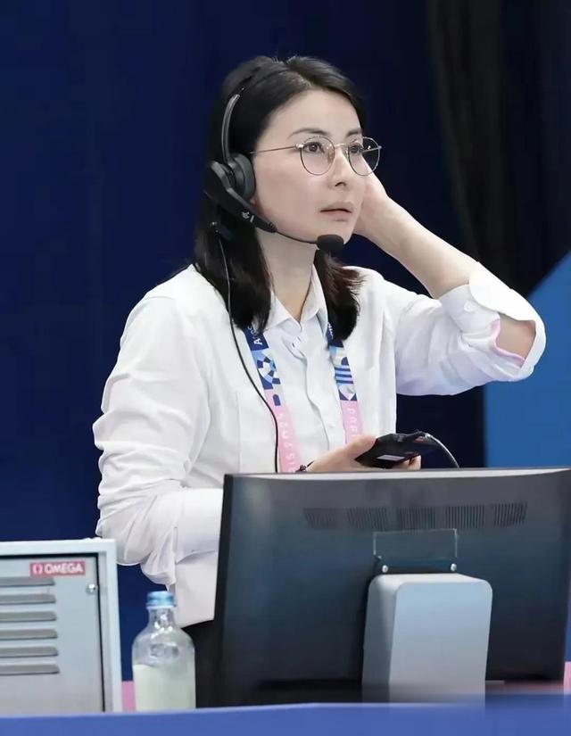 霍震霆没想到，44岁儿媳郭晶晶再次官宣喜讯，让整个阔太圈沉默了