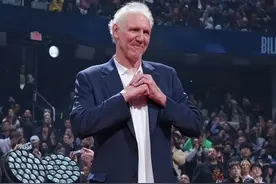 比尔·沃顿去世：那个可能是nba70年代最强的中锋，离开了图片