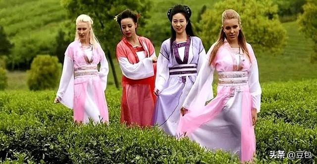 大量外国游客到访北京，拿着旅游签证却不去任何景区，那来干啥？