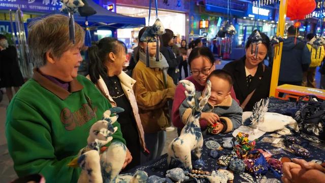 仫佬族最盛大的节日！广西罗城邀你这个周末来过依饭节咯~